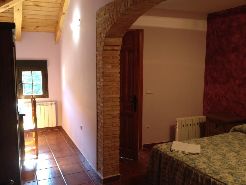 Hospedaje Rural Casa Parri Poveda de la Sierra Cameră foto